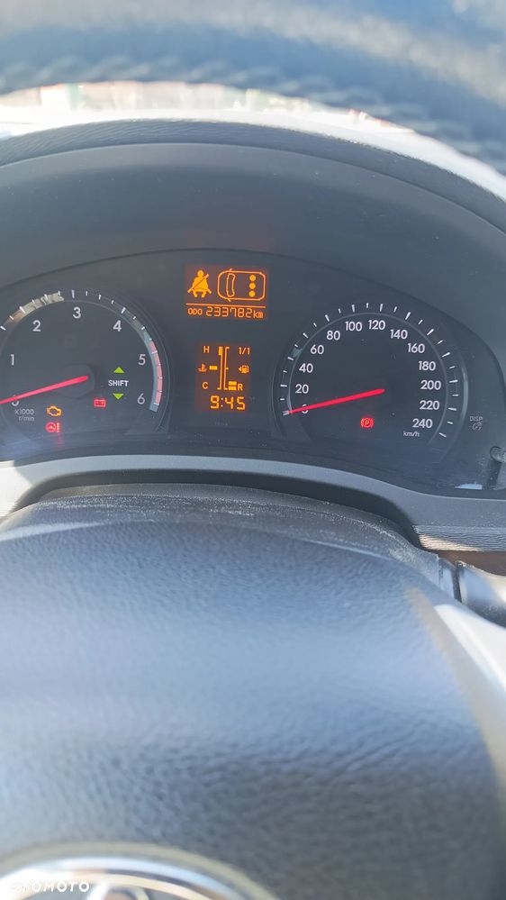 Toyota Avensis 2.0 D-4D Active - 3