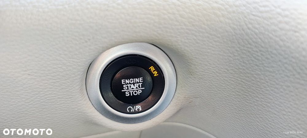Chrysler Pacifica - 38