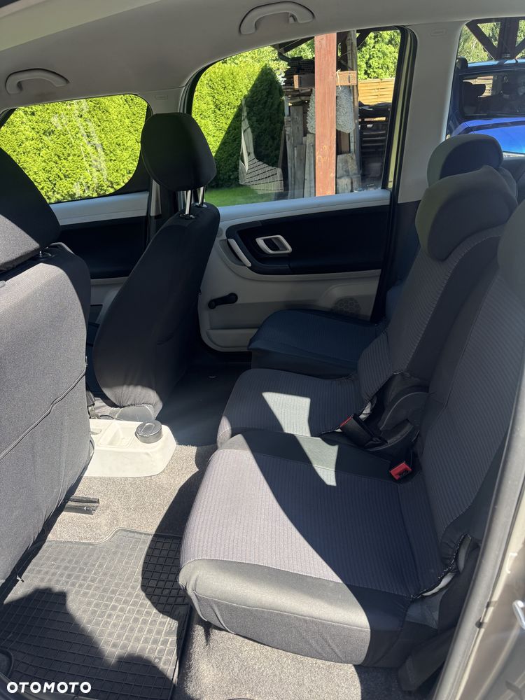 Skoda Roomster - 8