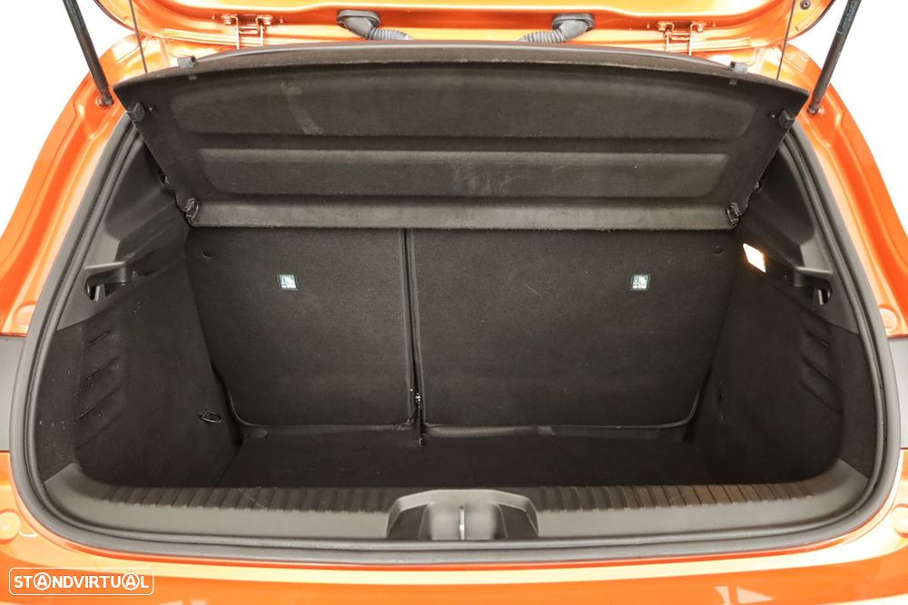 Renault Clio 1.0 TCe Techno Bi-Fuel - 23