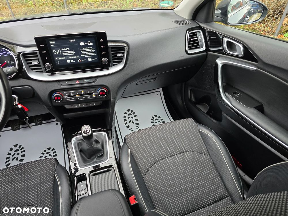 Kia XCeed 1.4 T-GDI OPF VISION - 25