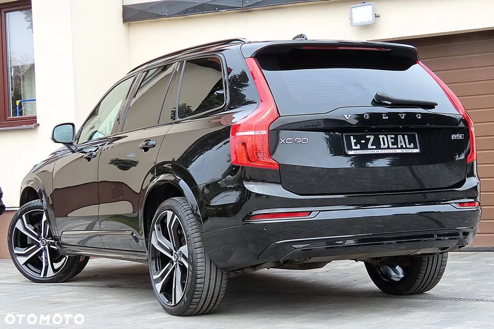 Volvo XC 90 B5 D AWD Ultimate Dark - 8
