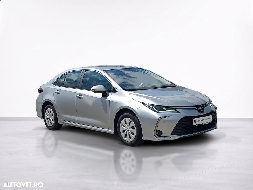 Toyota Corolla 1.8 HSD Business - 8