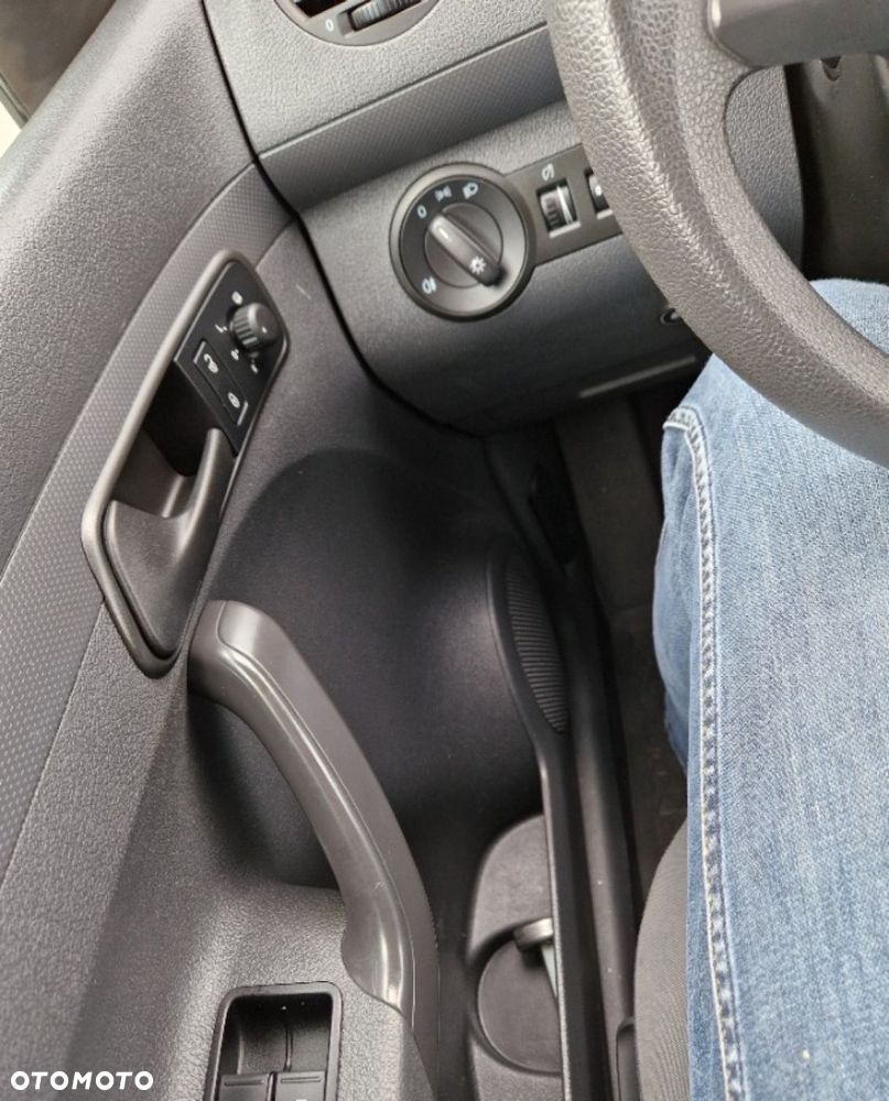 Volkswagen Caddy - 10