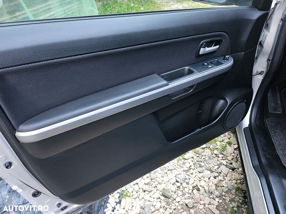 Suzuki Grand Vitara 2.4 Automatik Comfort+ - 16