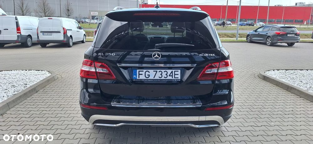 Mercedes-Benz ML - 4