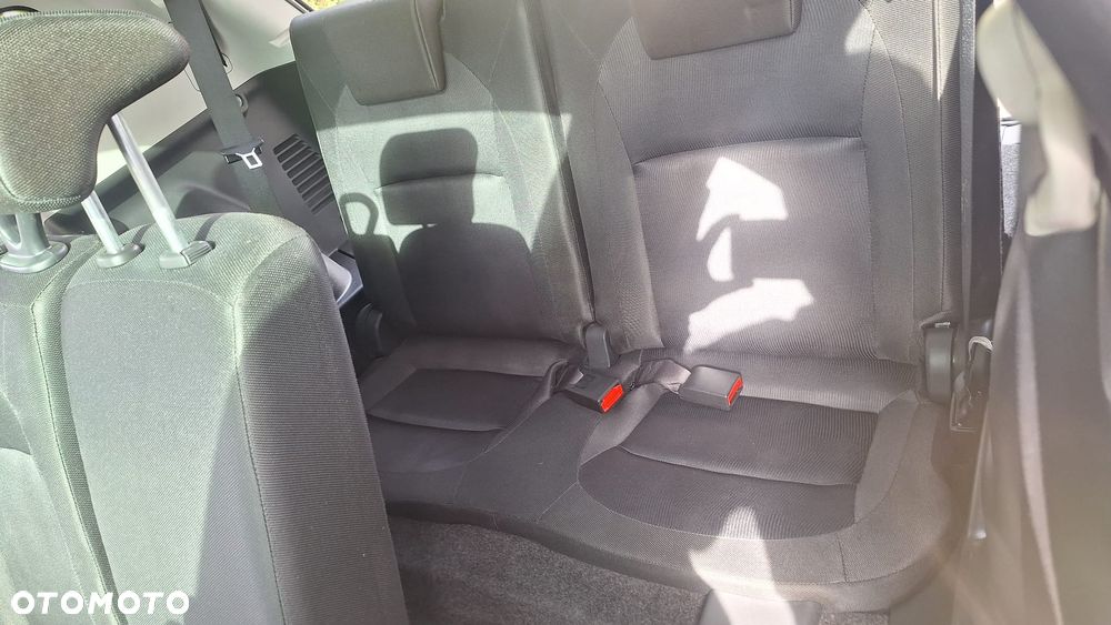 Nissan Qashqai+2 2.0 dCi DPF 4x4 tekna - 22