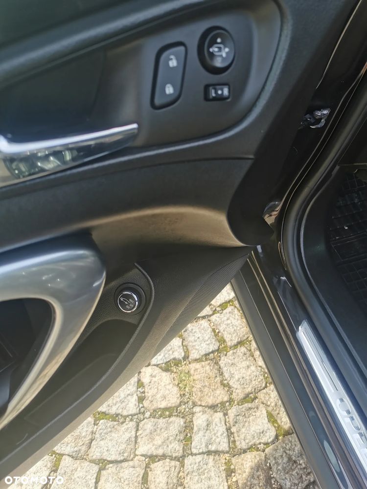 Opel Insignia - 18