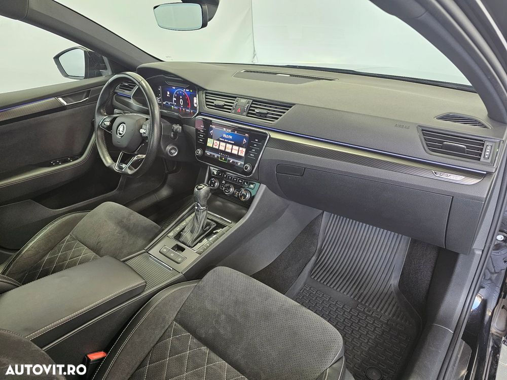 Skoda Superb 2.0 TDI DSG Sportline - 37