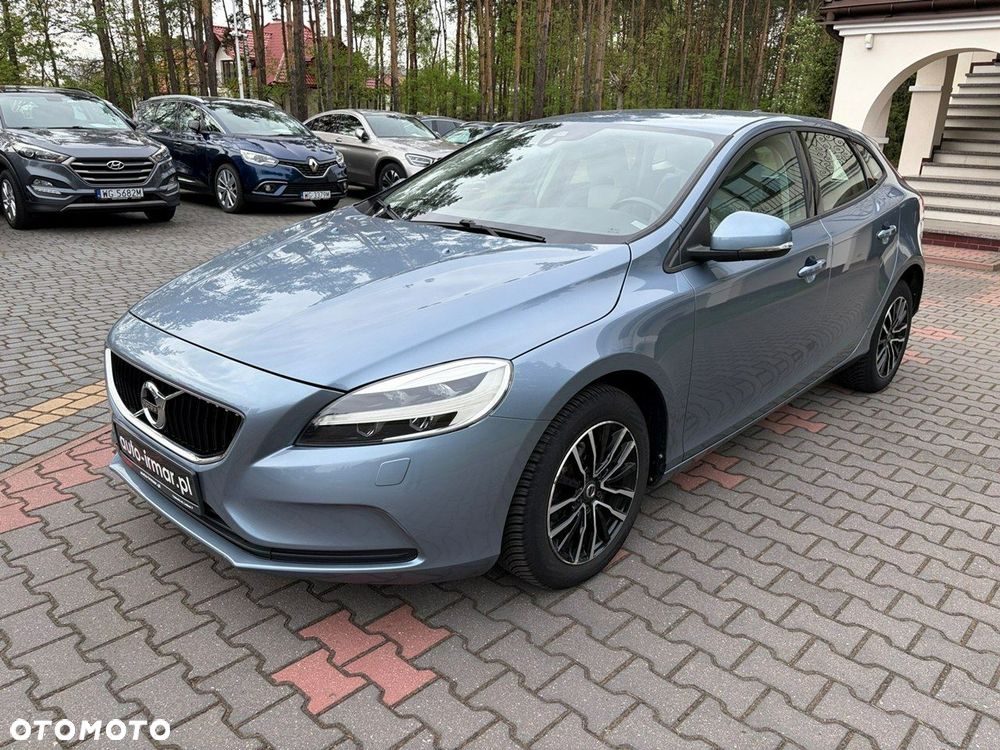 Volvo V40 D2 Momentum - 4