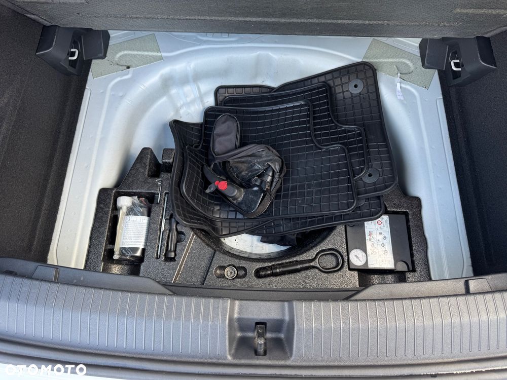 Volkswagen T-Roc 1.6 TDI SCR - 36