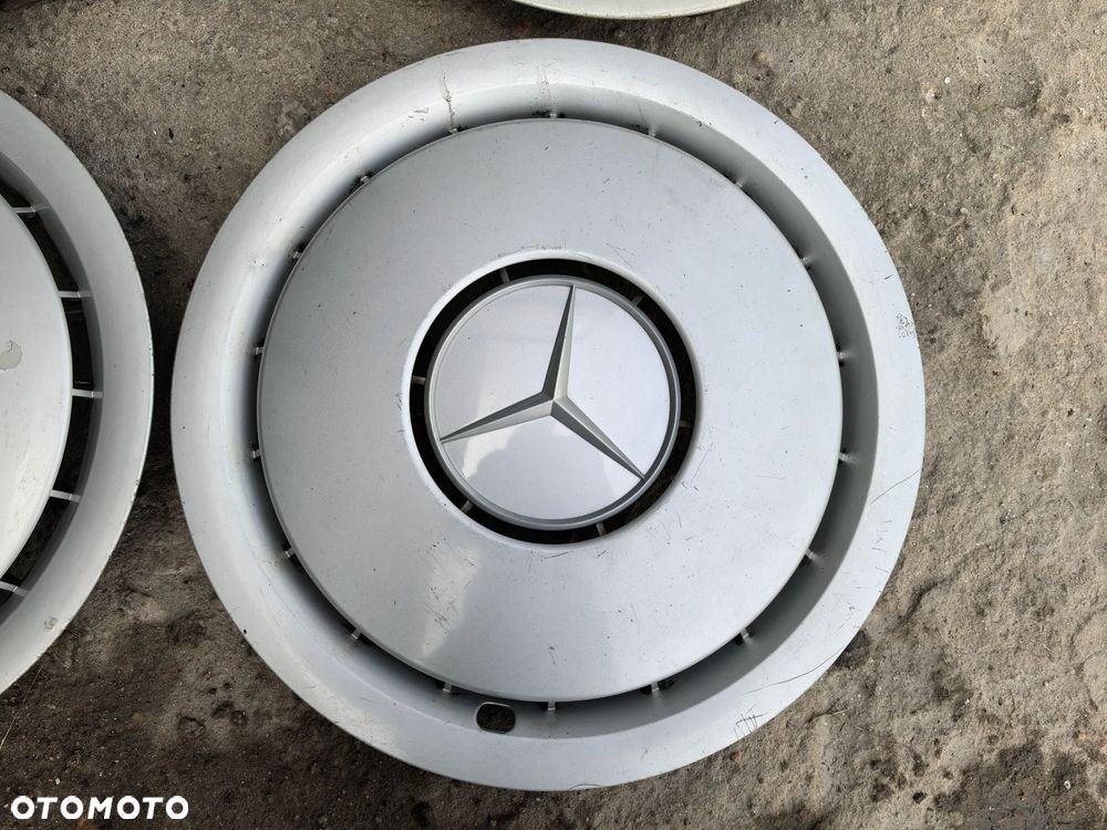 Mercedes w124 Kołpaki 15" KOMPLET - 2