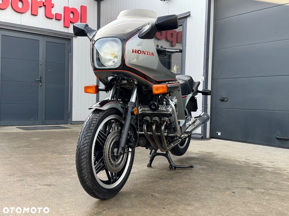 Honda CBX - 19