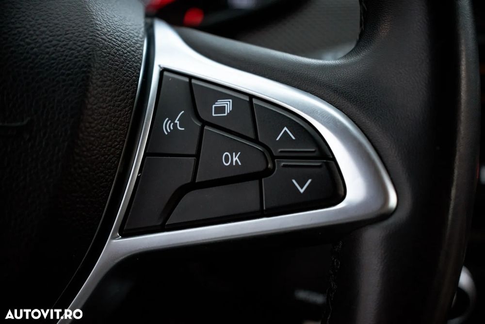 Dacia Sandero TCe 90 MT5 Comfort - 27