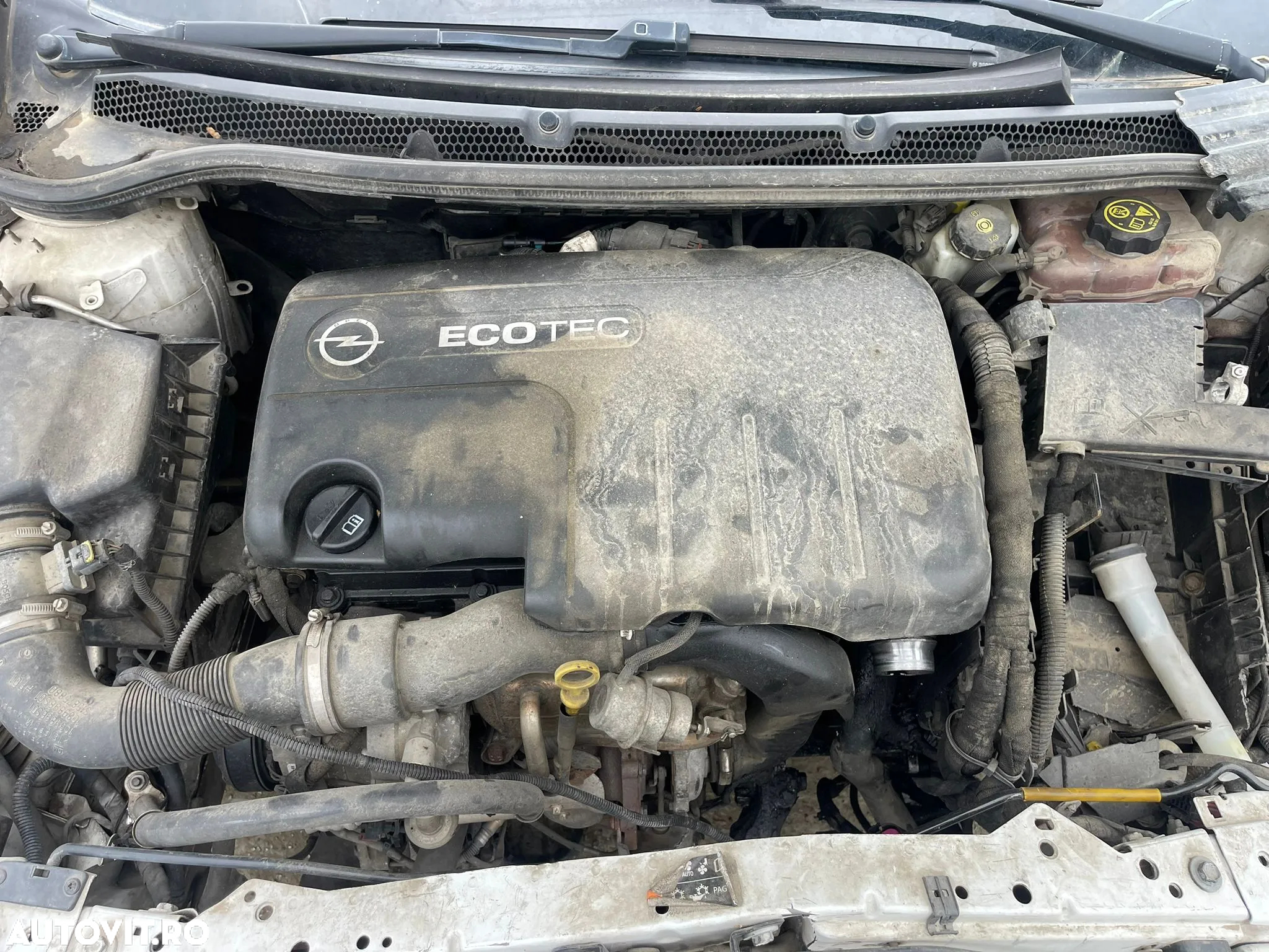 Dezmembrari Opel Astra J 1.7CDTI / DTS - 5