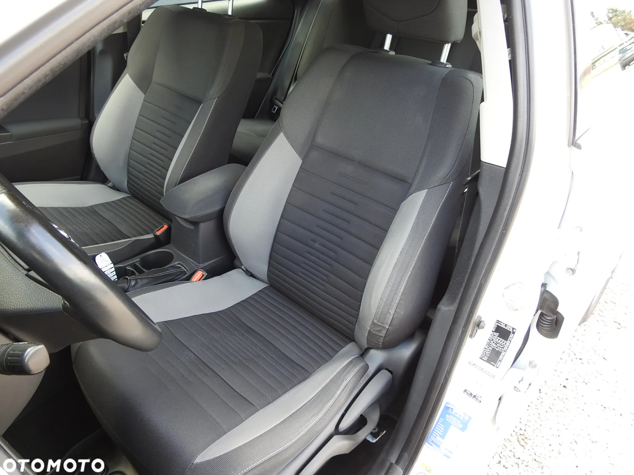Toyota Auris 1.8 VVT-i Hybrid Automatik Comfort - 9