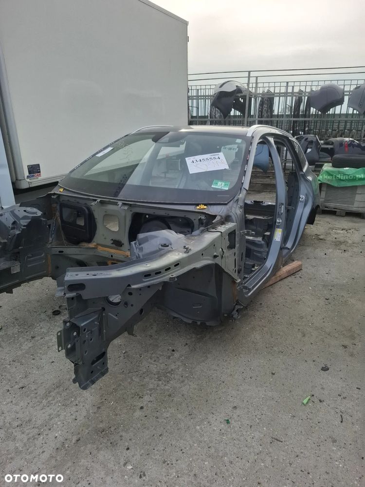 Volvo XC60 II Cała karoseria ćwiartka przod tył szyby komplet kod lakieru 714 - 1