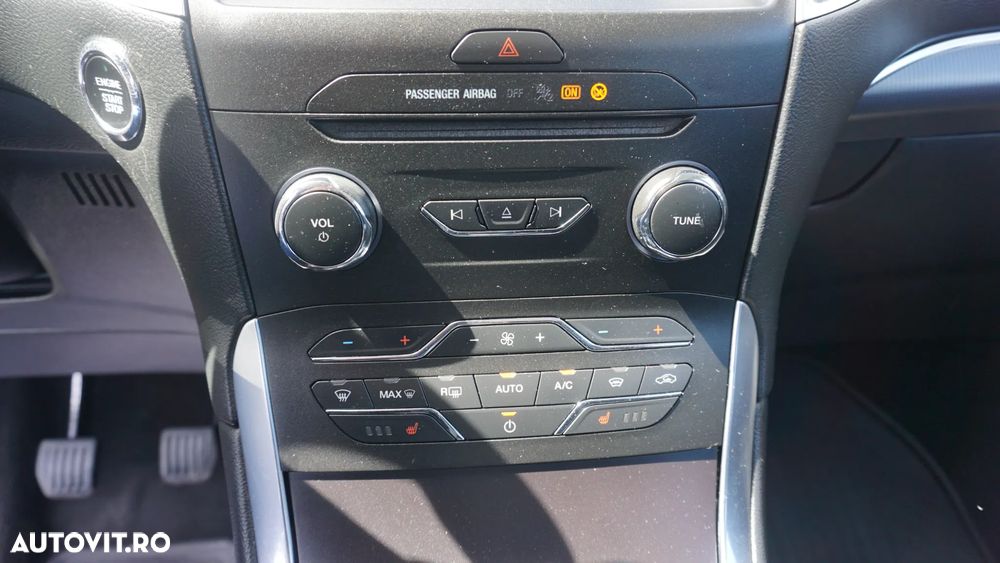 Ford S-Max 2.0 TDCi Titanium - 31