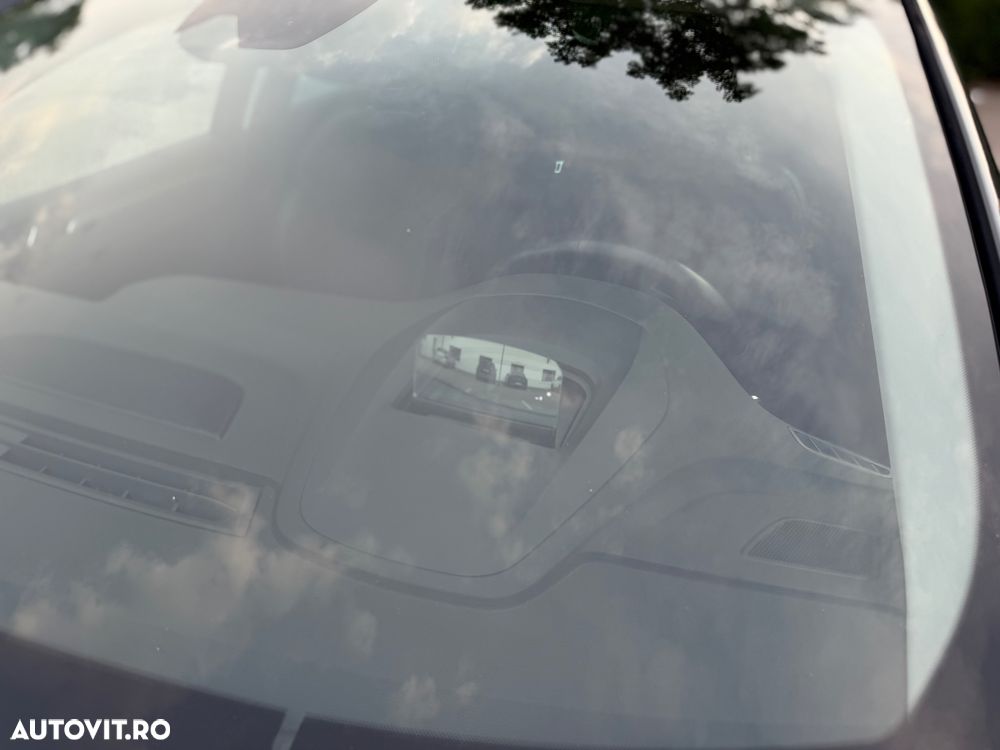 Renault Megane E-TECH 160 INTENS - 29