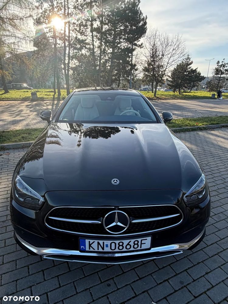 Mercedes-Benz Klasa E 300 Coupe 9G-TRONIC - 12