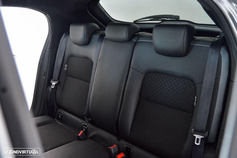 Nissan Juke 1.0 DIG-T N-Connecta DCT - 12
