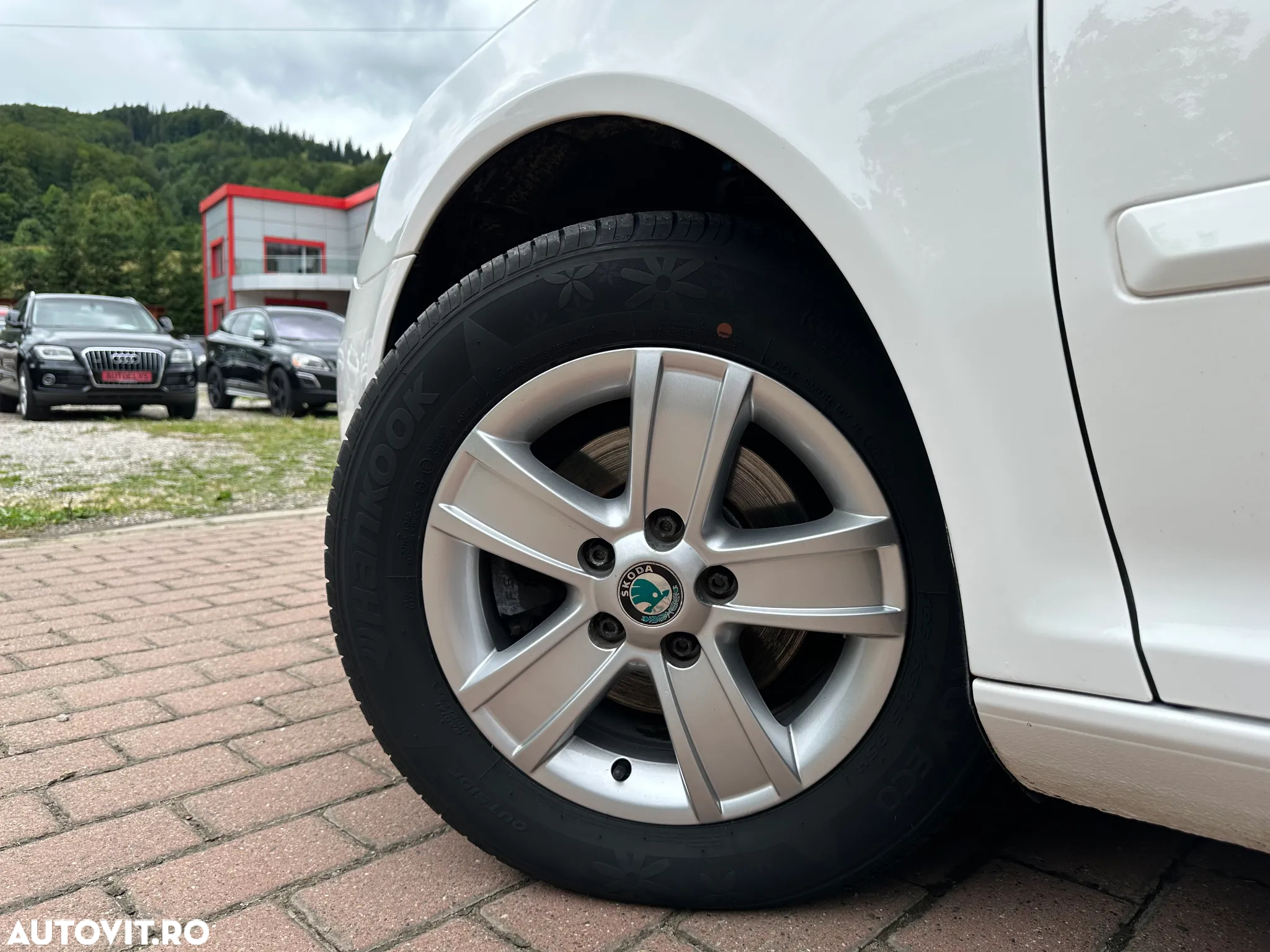Skoda Octavia Combi 1.6 TDI DPF GreenLine - 9