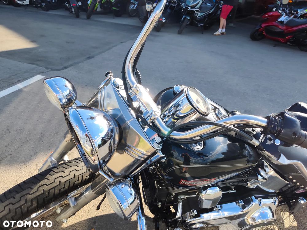 Harley-Davidson Softail Heritage Classic - 31