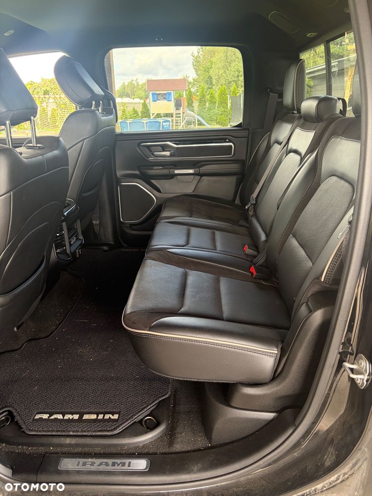 RAM 1500 5.7 Crew Cab Laramie - 6