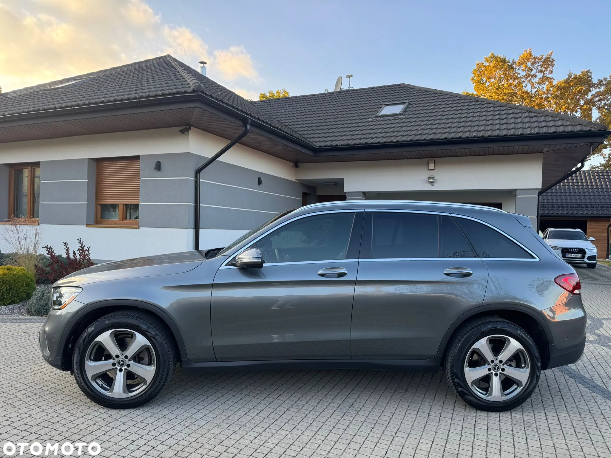 Mercedes-Benz GLC 300 Coupe 4Matic 9G-TRONIC - 4