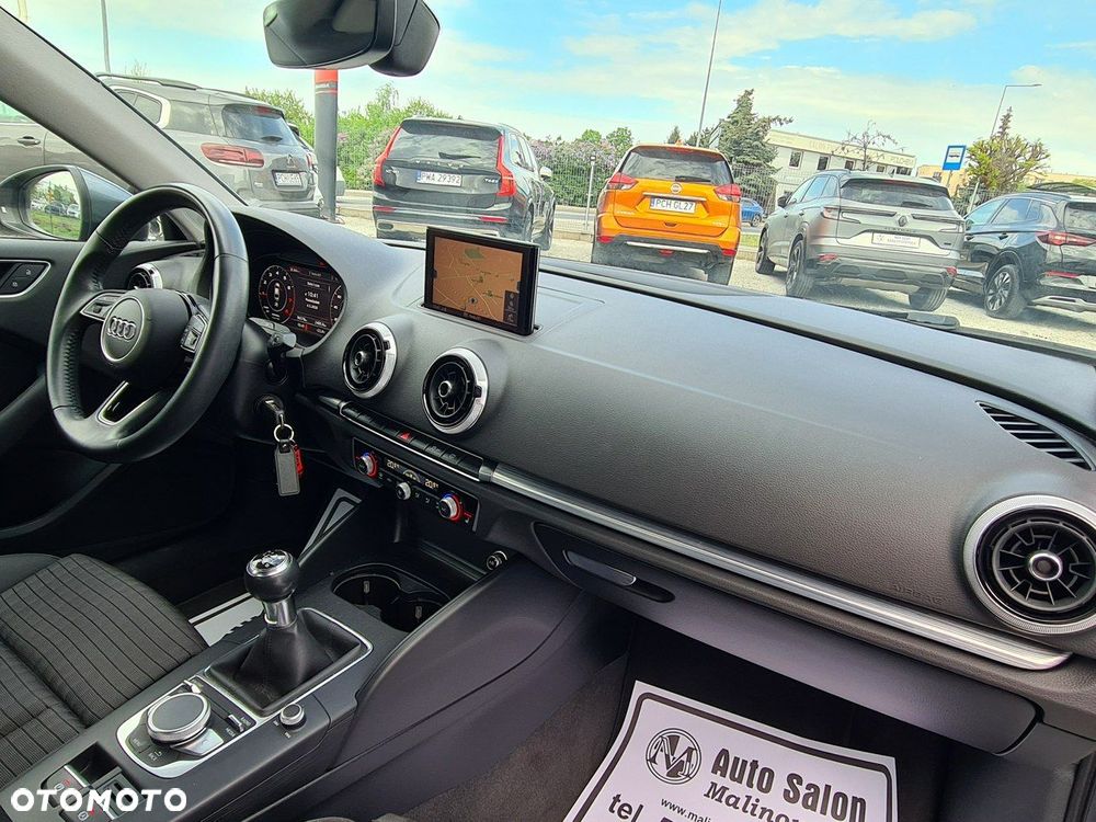 Audi A3 Limousine 30 TFSI - 32