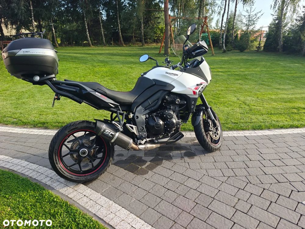 Triumph Tiger - 12