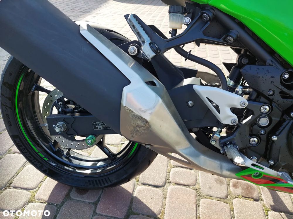 Kawasaki Ninja - 14