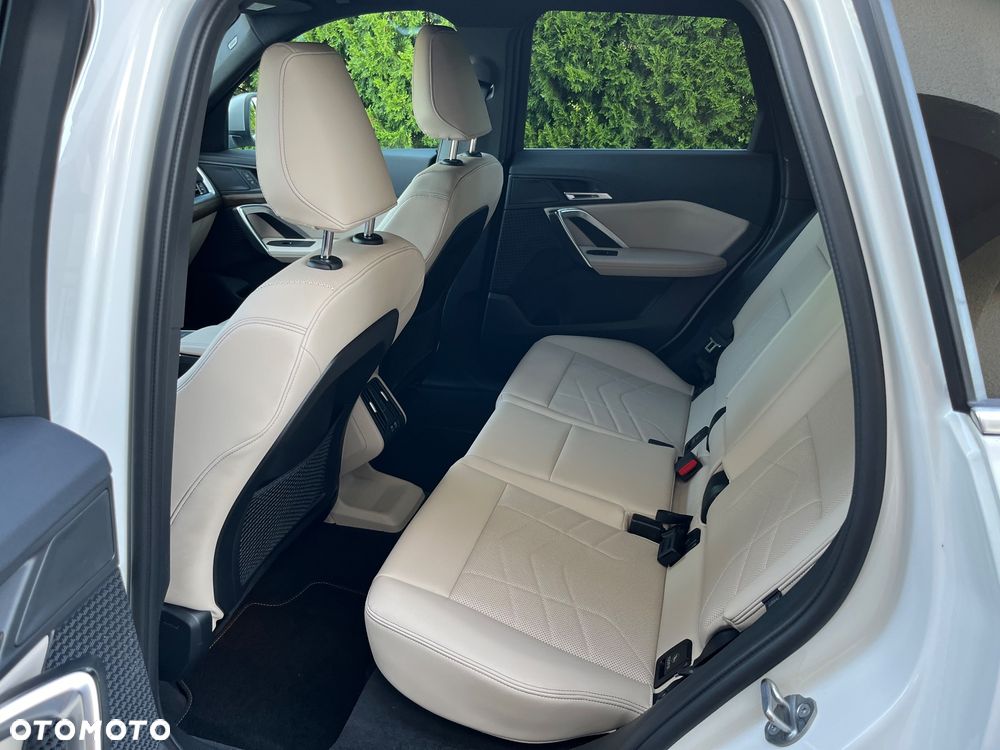 BMW X1 - 15