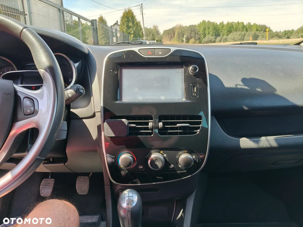 Renault Clio 1.2 16V Limited - 7