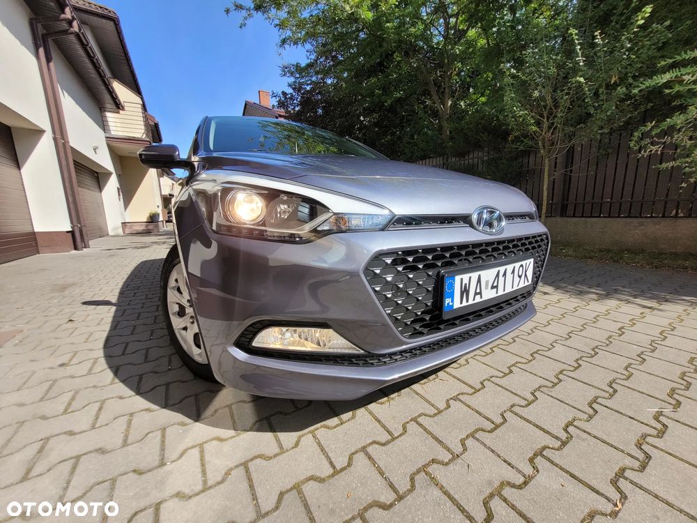 Hyundai i20 1.4 Intro Edition - 24