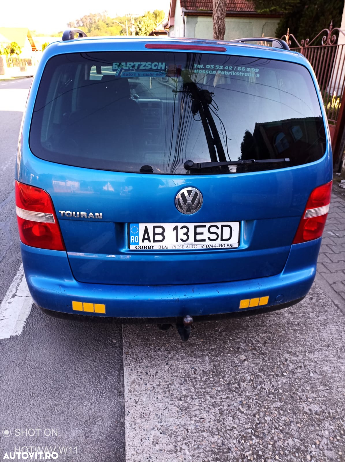 Volkswagen Touran 2.0TDI Trendline - 4