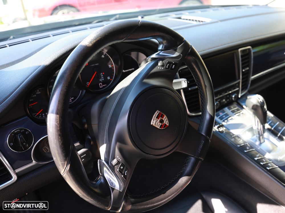 Porsche Panamera Platinum Edition - 5