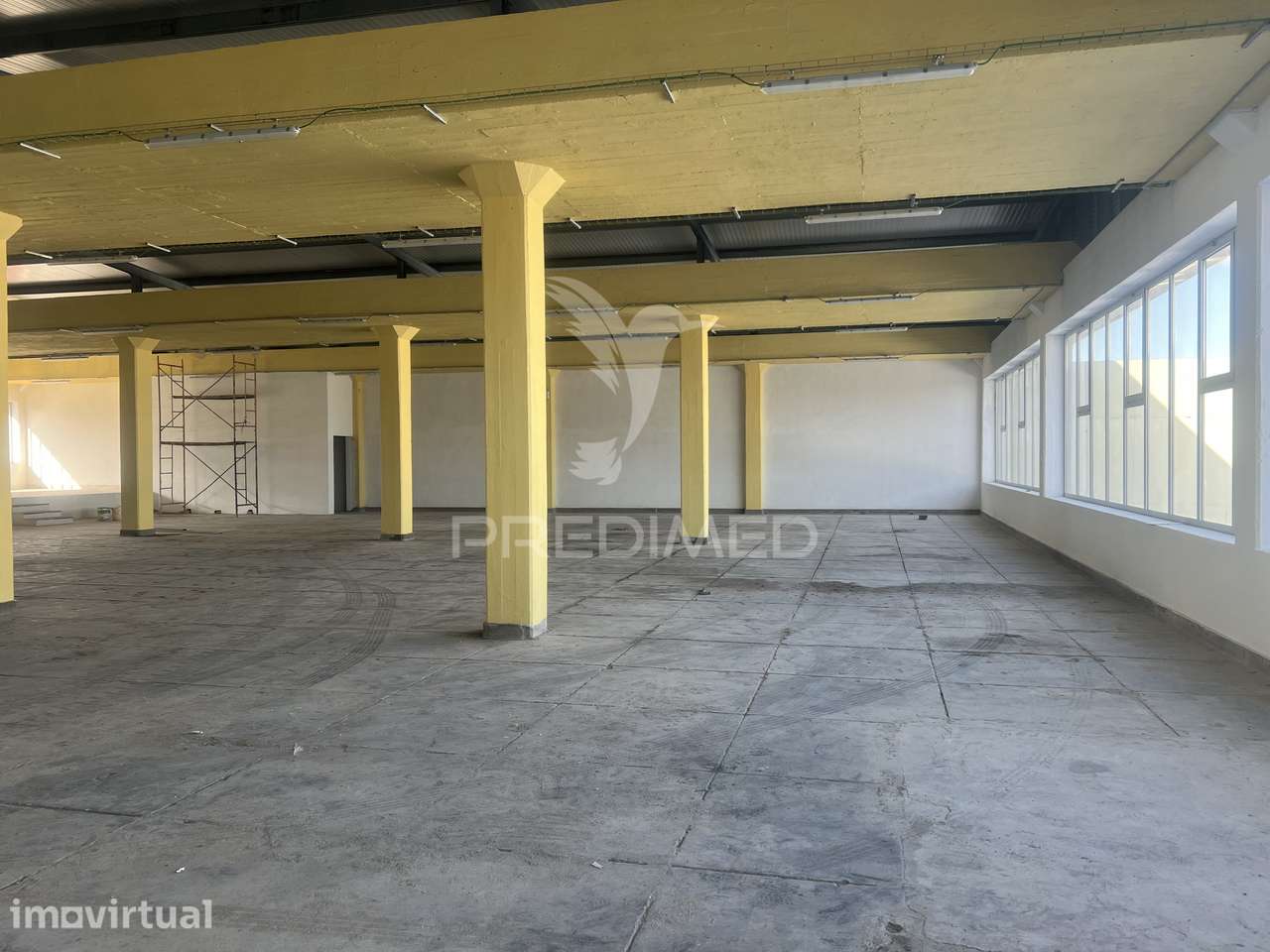Armazém para venda em Prior velho Lisboa - Grande imagem: 3/4