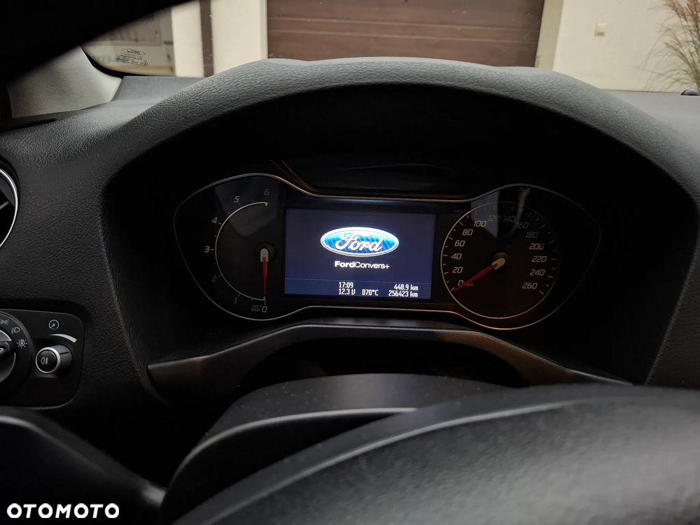 Ford Mondeo - 10