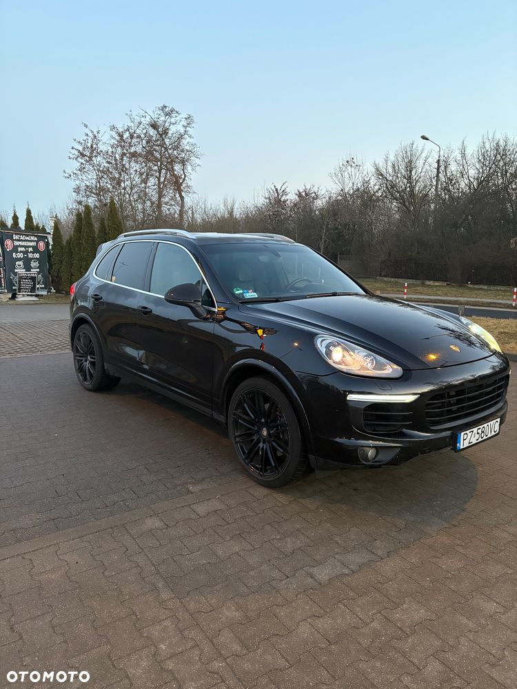 Porsche Cayenne Platinum Edition - 12