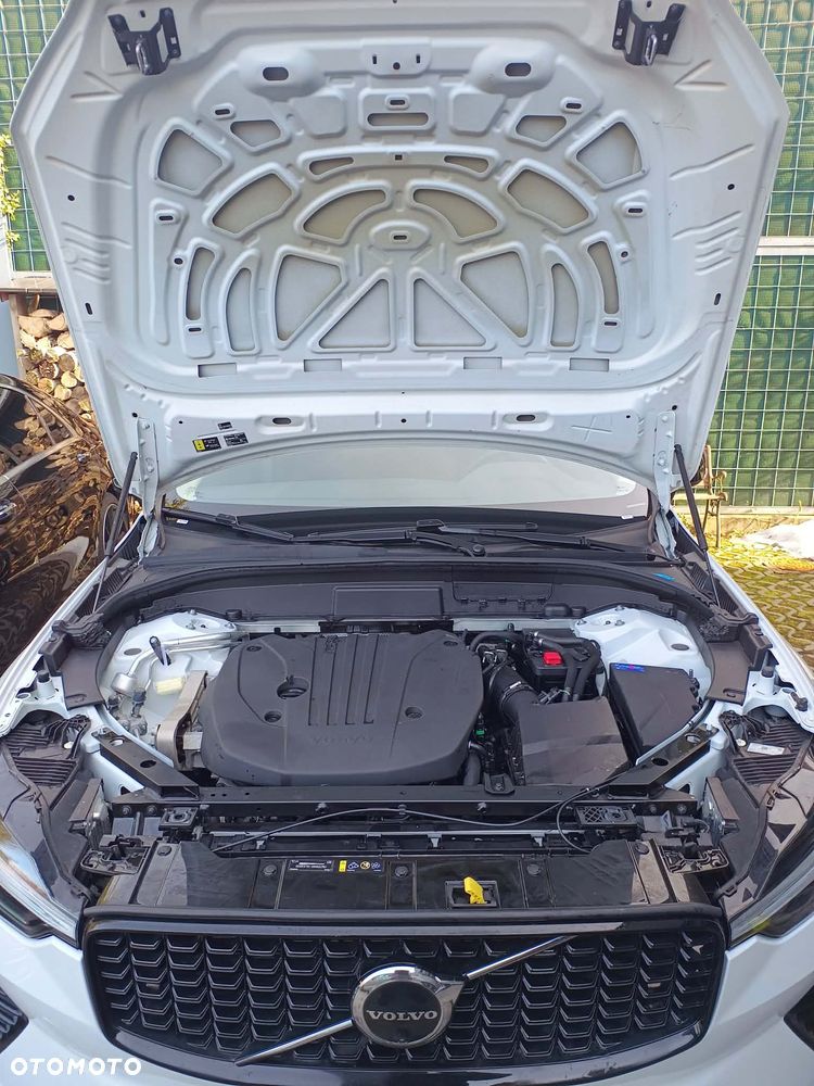 Volvo XC 60 B5 B AWD Plus Dark - 29