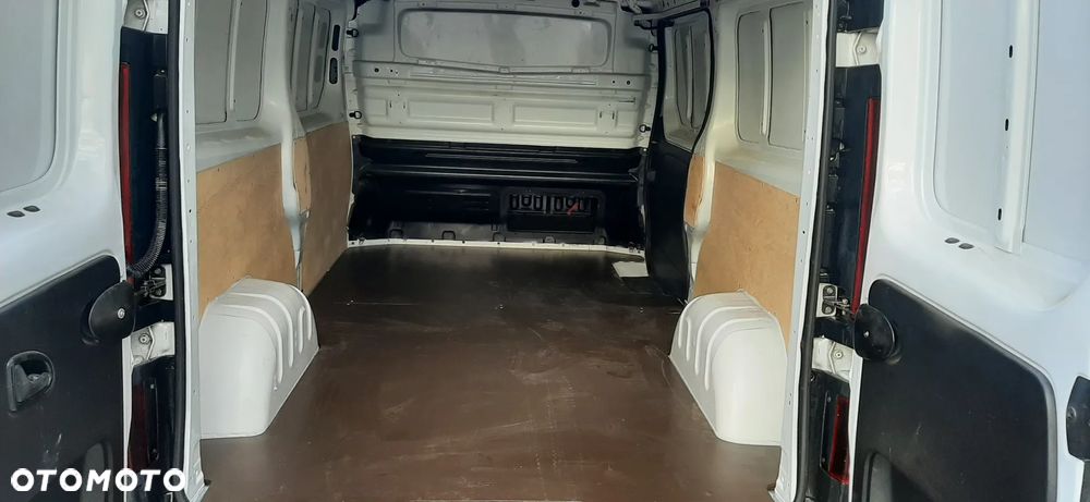 Renault Trafic - 9