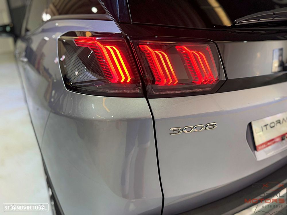 Peugeot 3008 1.2 PureTech Allure Pack EAT8 - 9