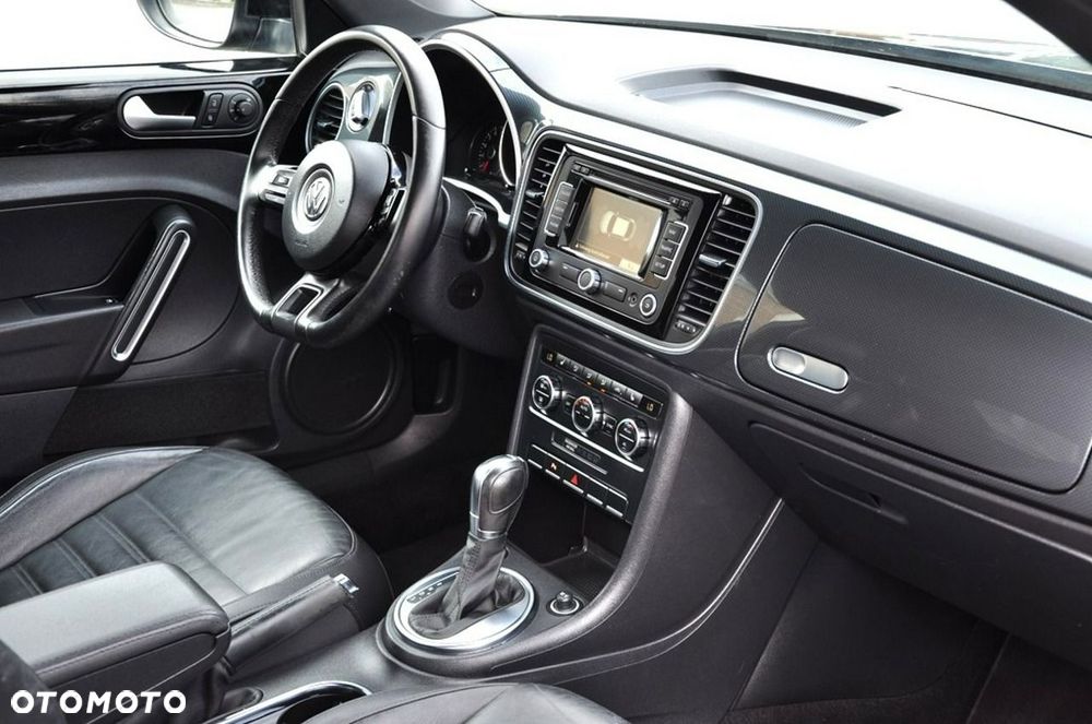 Volkswagen New Beetle - 28