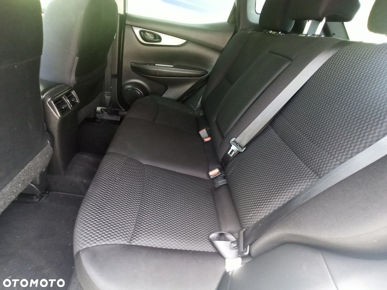 Nissan Rogue - 11
