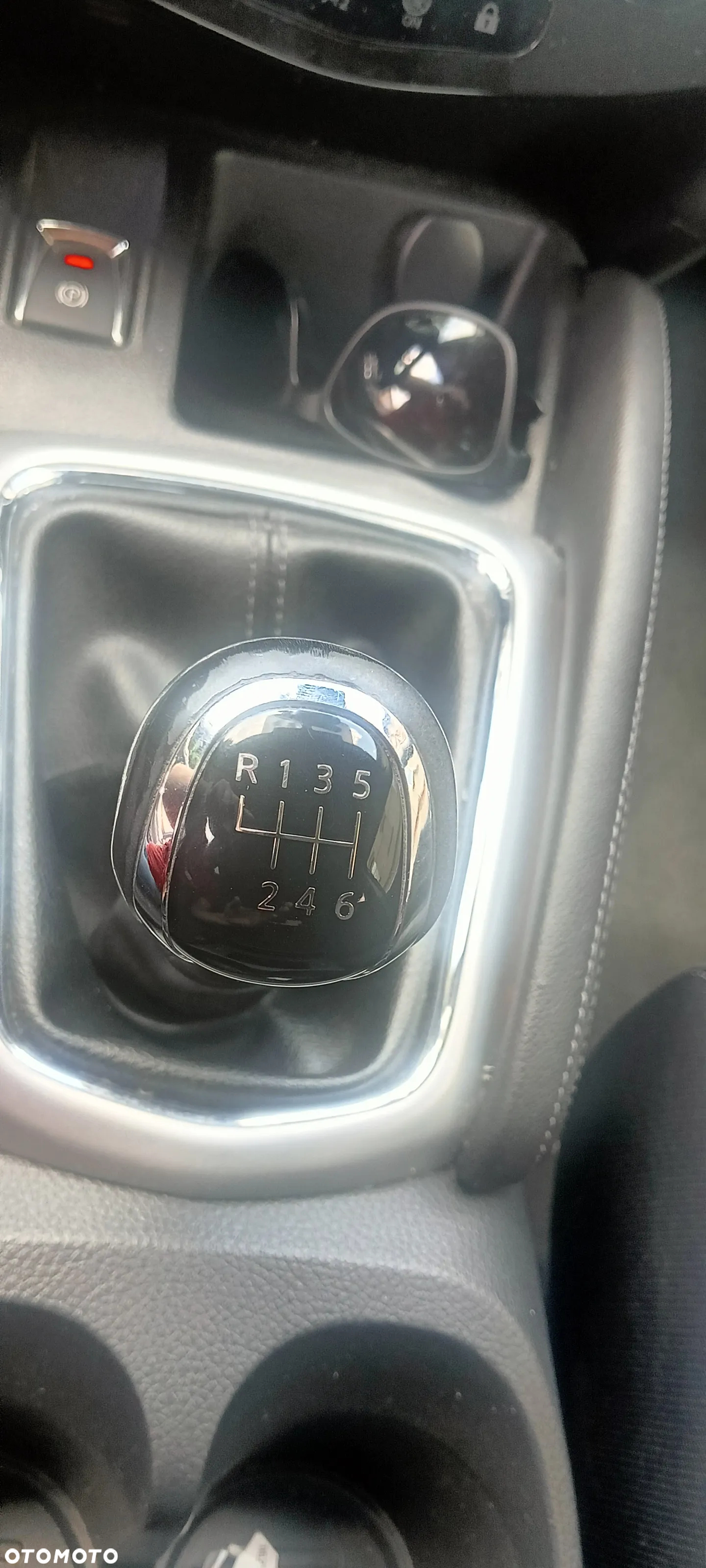 Nissan Qashqai 1.5 dCi N-CONNECTA - 18