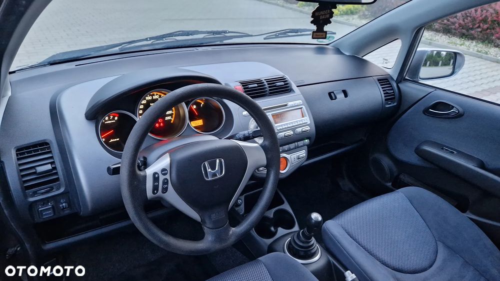 Honda Jazz 1.4 LS - 26