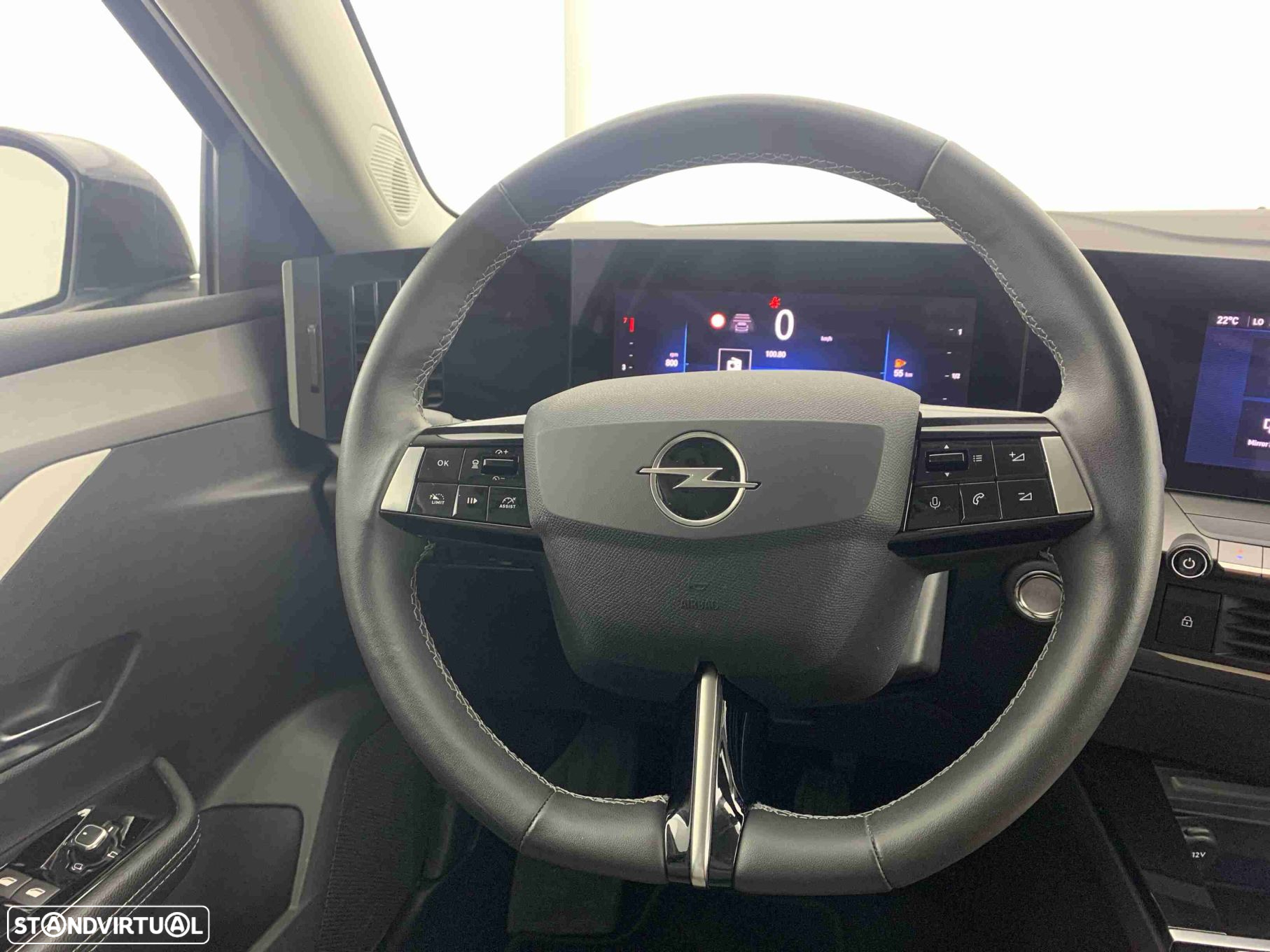 Opel Astra 1.2 T Elegance - 11