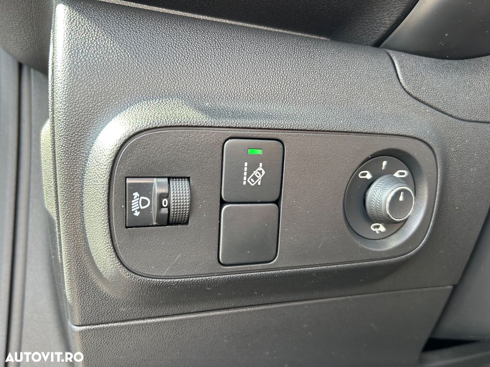 Citroën C3 1.2 PureTech S&S EAT6 Shine - 13