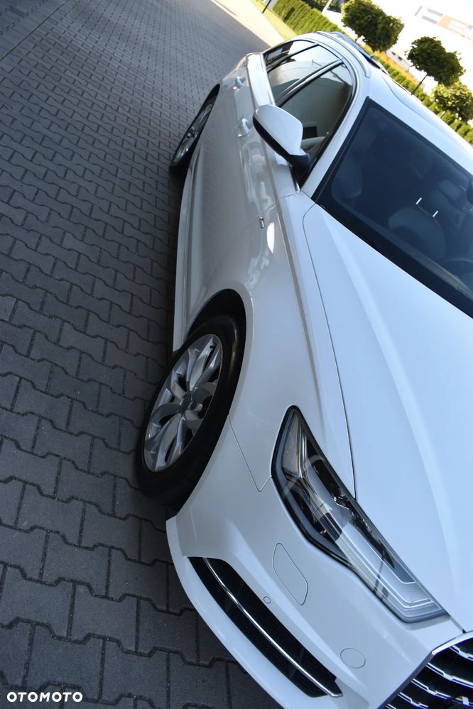 Audi A6 Avant 2.0 TDI ultra S tronic - 33
